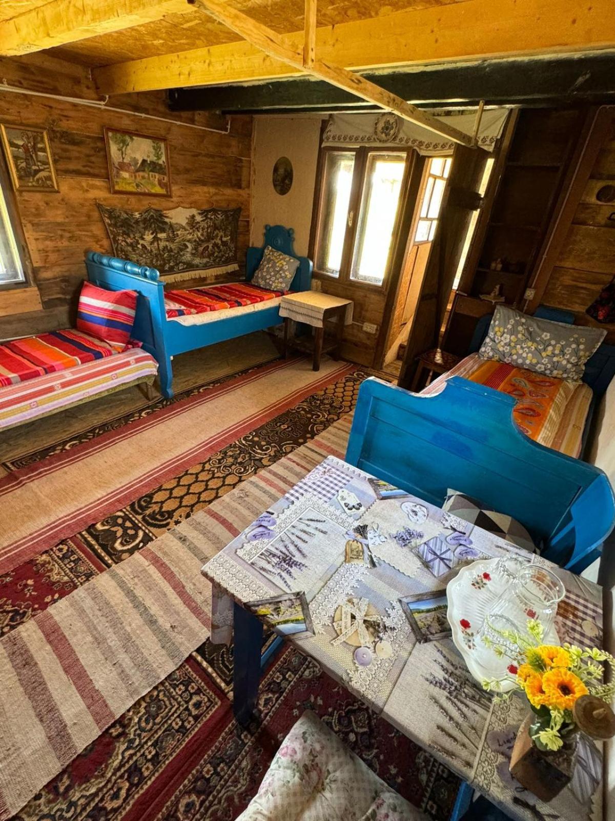 Casa Traditionala Ardeleana Madaras  Esterno foto