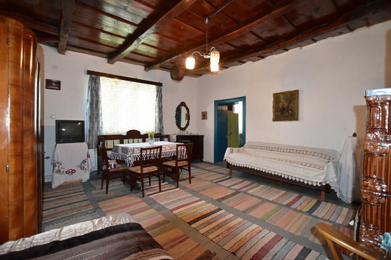 Casa Traditionala Ardeleana Madaras  Esterno foto